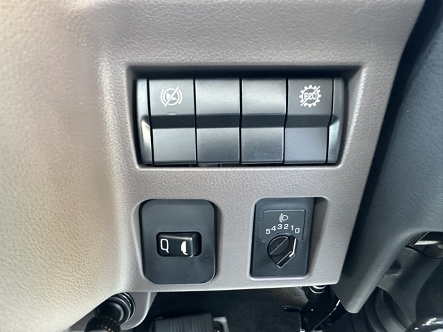 キャンター(三菱)レンタ登録済未使用車 17