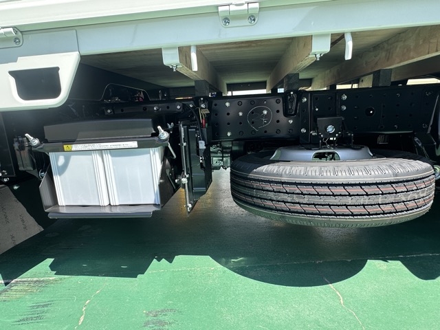 キャンター(三菱)レンタ登録済未使用車 4