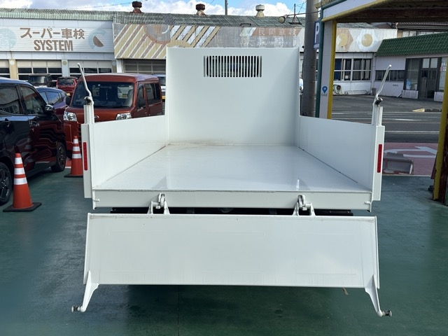 キャンター(三菱)登録済未使用車 9