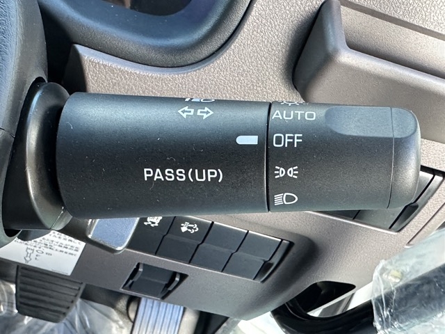 キャンター(三菱)登録済未使用車 25