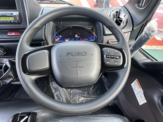 キャンター(三菱)登録済未使用車 5
