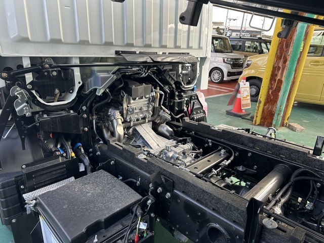 キャンター(三菱)登録済未使用車 6