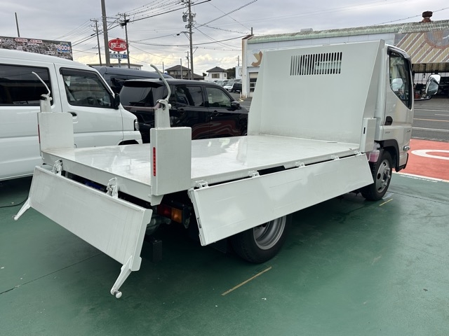 キャンター(三菱)レンタ登録済未使用車 8