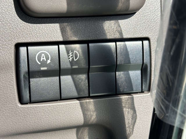 キャンター(三菱)登録済未使用車 17