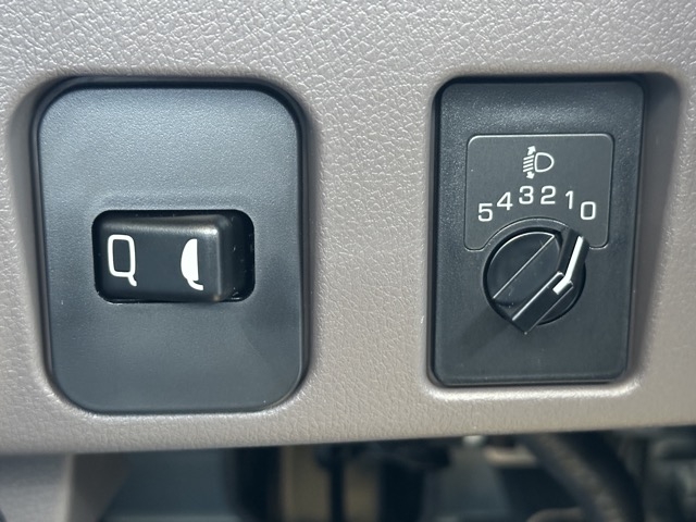 キャンター(三菱)登録済未使用車 25