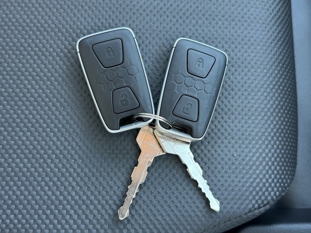 キャンター(三菱)登録済未使用車 28