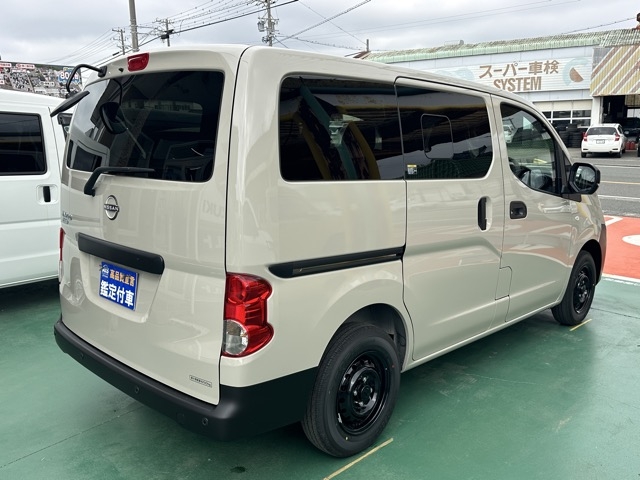 バネット(ニッサン)登録済未使用車 10