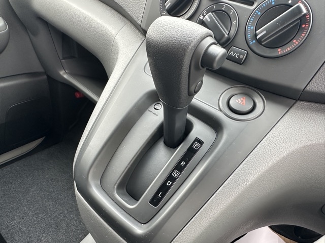 バネット(ニッサン)登録済未使用車 14