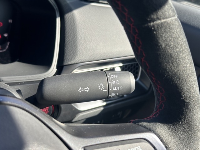 シビック(ホンダ)登録済未使用車 18