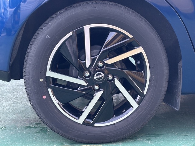 ノート(ニッサン)中古車 10