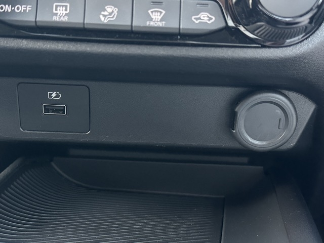 ノート(ニッサン)中古車 22