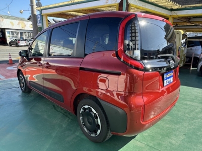 シエンタ(トヨタ)中古車 後方