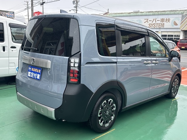 フリード(ホンダ)ディーラ-試乗車 10