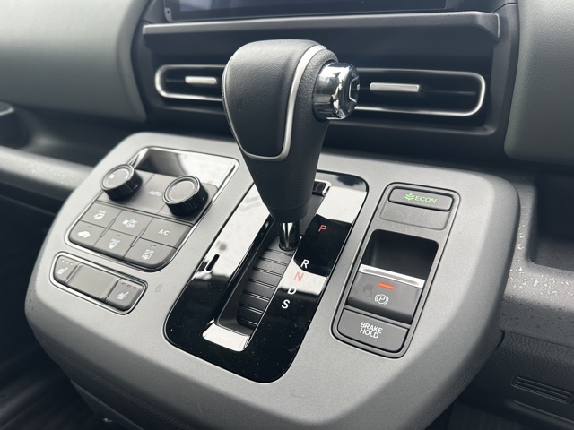 フリード(ホンダ)ディーラ-試乗車 19