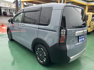 フリード(ホンダ)中古車 後方