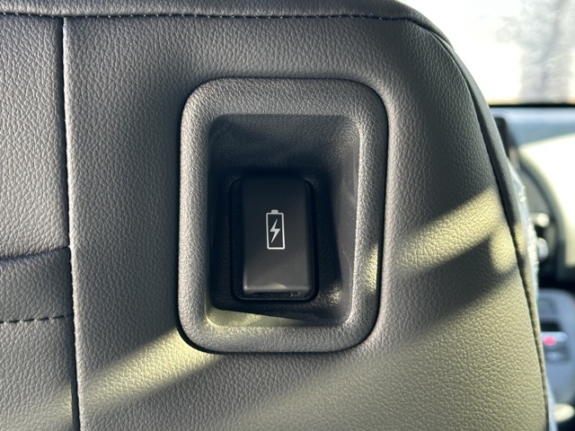 フリード(ホンダ)登録済未使用車 9