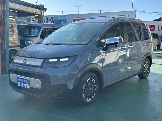 フリード(ホンダ)登録済未使用車 1