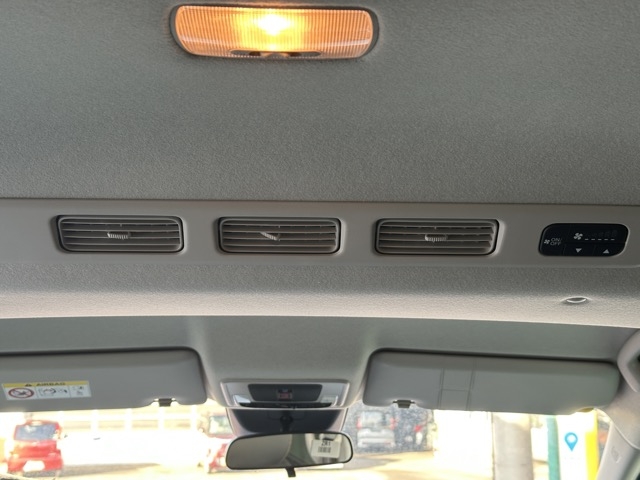 フリード(ホンダ)登録済未使用車 10