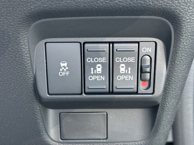 フリード(ホンダ)登録済未使用車 19