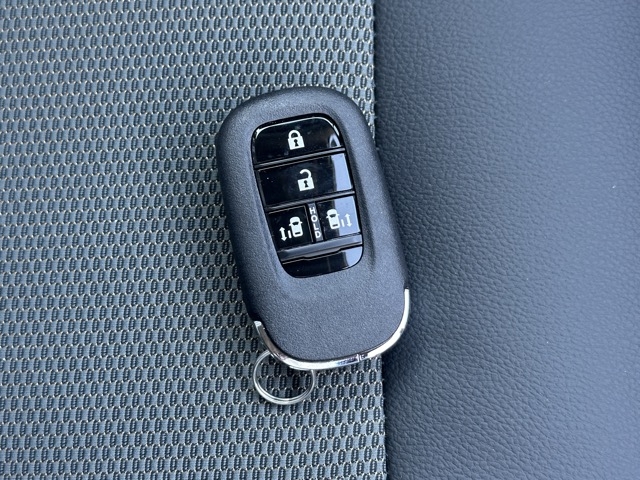 フリード(ホンダ)登録済未使用車 28