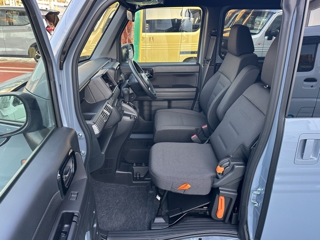 N-VAN(ホンダ)届出済未使用車 3
