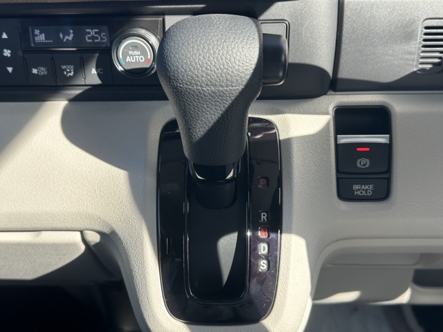 N-BOX(ホンダ)届出済未使用車 25