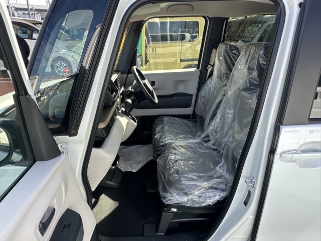 N-BOX(ホンダ)届出済未使用車 3