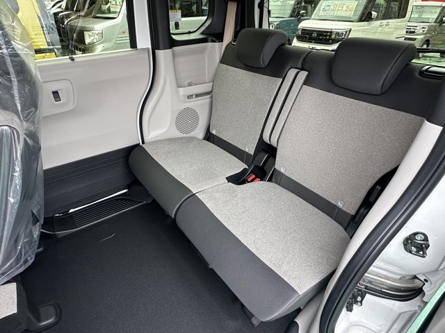 N-BOX(ホンダ)届出済未使用車 3