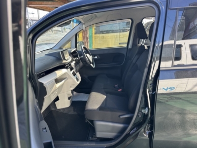 ムーヴ(ダイハツ)中古車 前席内装