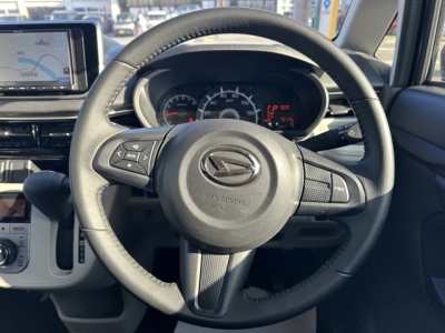 ムーヴ(ダイハツ)中古車 内外装写真