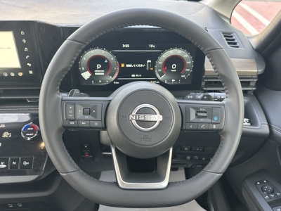 新型セレナ(ニッサン)見本展示車有り 内外装写真他