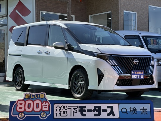 新型セレナ(ニッサン)見本展示車有り全体拡大