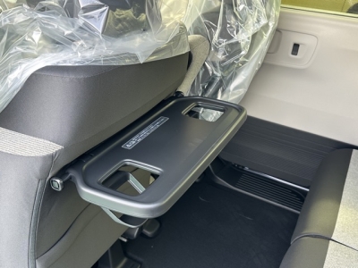 新型N-BOX(ホンダ)届出済未使用車 内外装写真他１