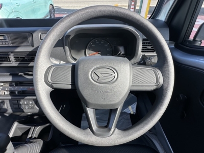 ハイゼットトラック(ダイハツ)届出済未使用車 後席から見た前席