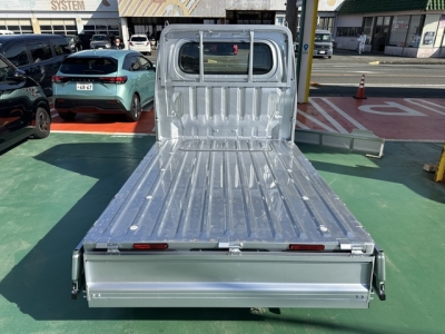 ハイゼットトラック(ダイハツ)届出済未使用車 内外装写真