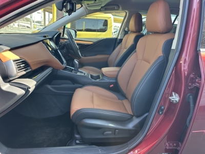 レガシィアウトバック(スバル)中古車 前席内装