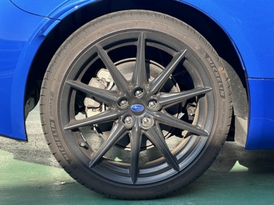 BRZ(スバル)中古車 内外装写真他２