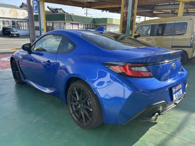 GR86の共同開発車(トヨタ)中古車 後方