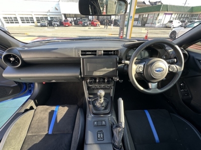 GR86の共同開発車(トヨタ)中古車 後席内装