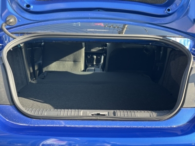 GR86の共同開発車(トヨタ)中古車 内外装写真他