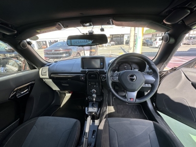 コペン(ダイハツ)中古車 後席内装