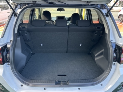 ライズ(トヨタ)登録済未使用車 内外装写真他２