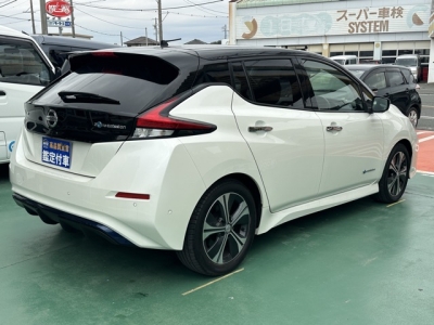 リーフ(ニッサン)中古車 内外装写真他２