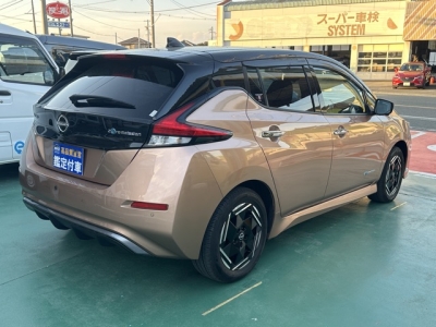 リーフ(ニッサン)中古車 内外装写真他２