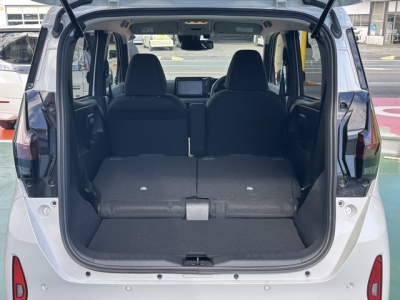 サクラ(ニッサン)中古車 内外装写真他２