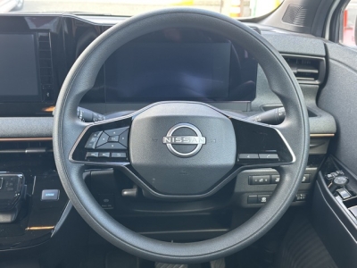 サクラ(ニッサン)中古車 内外装写真