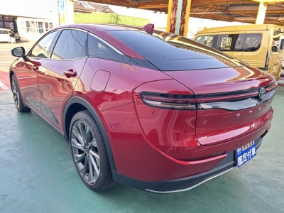 クラウンクロスオーバー(トヨタ)中古車 後方