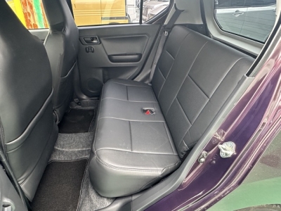 ミライース(ダイハツ)中古車 後席内装