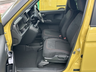 N-ONE(ホンダ)届出済未使用車 前席内装