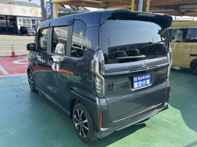 N-BOXカスタム(ホンダ)中古車 後方